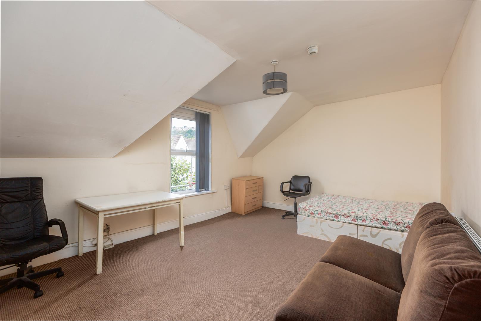 Gwydr Crescent, Uplands, Swansea, SA2 0AB